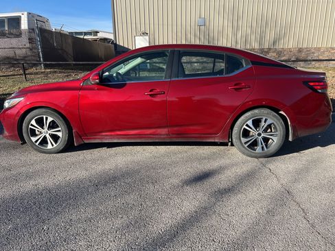 Used 2020 Nissan Sentra SV image 9