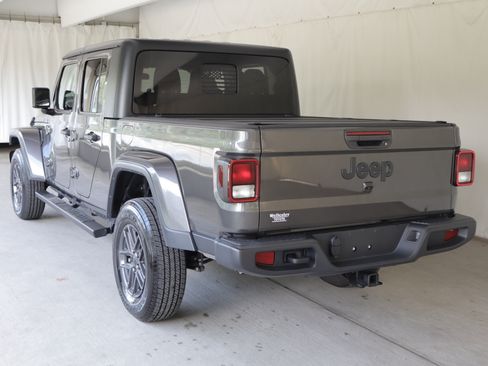 Used 2024 Jeep Gladiator Sport AWD/4WD image 22