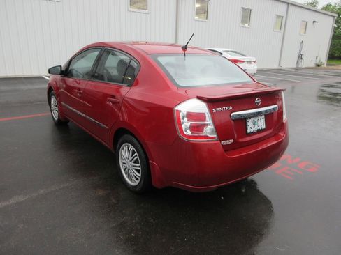 Used 2011 Nissan Sentra 2.0 S w/ Convenience Pkg FWD image 4