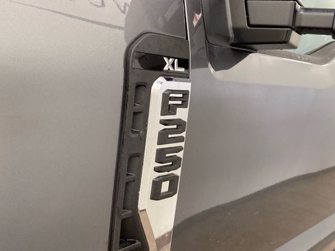 New 2026 Ford F250 XL w/ XL Chrome Package AWD/4WD image 8