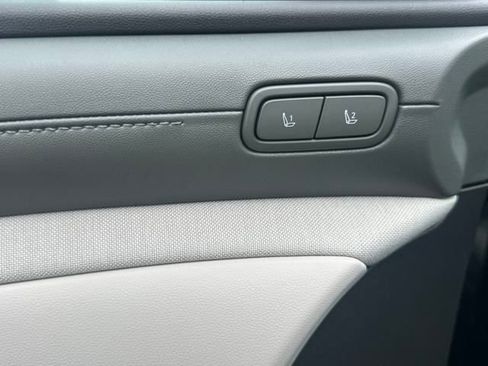 New 2025 Hyundai Tucson Limited AWD/4WD image 12