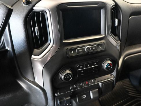 Used 2020 Chevrolet Silverado 1500 Custom Trail Boss w/ Custom Convenience Package AWD/4WD image 11