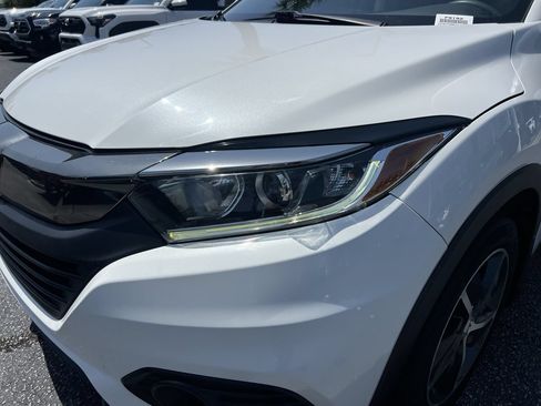 Used 2022 Honda HR-V EX image 6