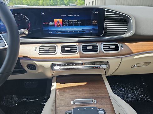 Used 2026 Mercedes-Benz GLE 450 4MATIC image 22
