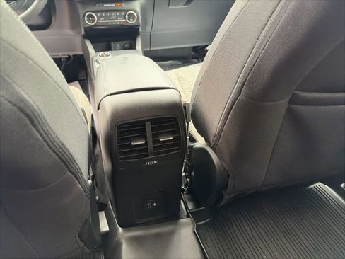 Used 2022 Ford Escape SE w/ Cold Weather Package FWD image 23