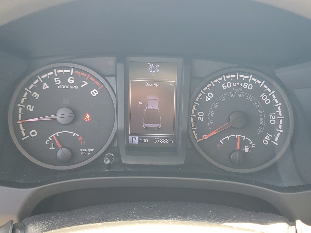 Used 2020 Toyota Tacoma SR AWD/4WD image 14