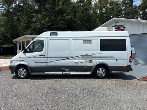 Used 2006 Dodge Sprinter 2500 w/ PWR Convenience Group RWD image 8