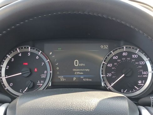 Used 2025 Toyota Highlander XLE image 22