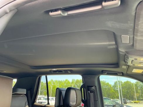 Used 2025 GMC Yukon Denali Ultimate image 13