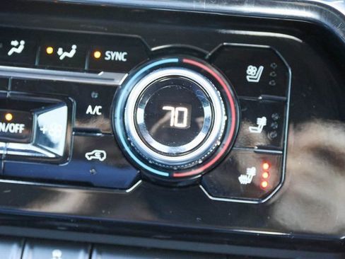 Used 2022 GMC Sierra 1500 AT4 w/ AT4 Preferred Package image 28