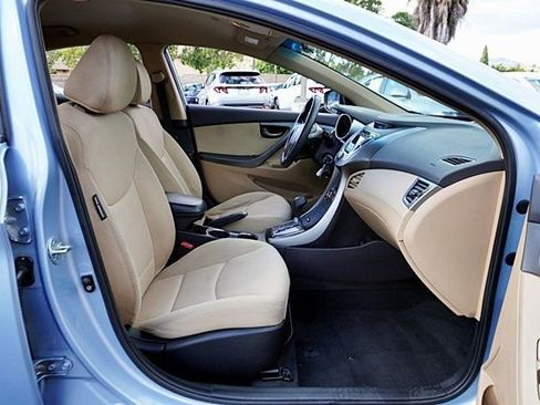 Used 2013 Hyundai Elantra GLS w/ Preferred Pkg FWD image 11