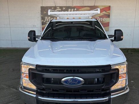 Used 2022 Ford F350 XL w/ Power Equipment Group image 4