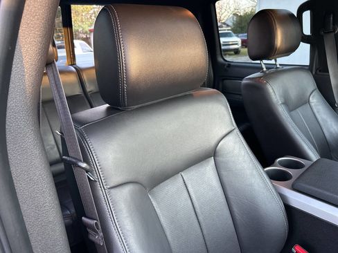 Used 2014 Ford F150 FX4 w/ Equipment Group 402A Luxury image 20