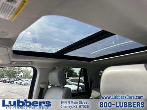 Used 2025 Ford Expedition Active AWD/4WD image 21