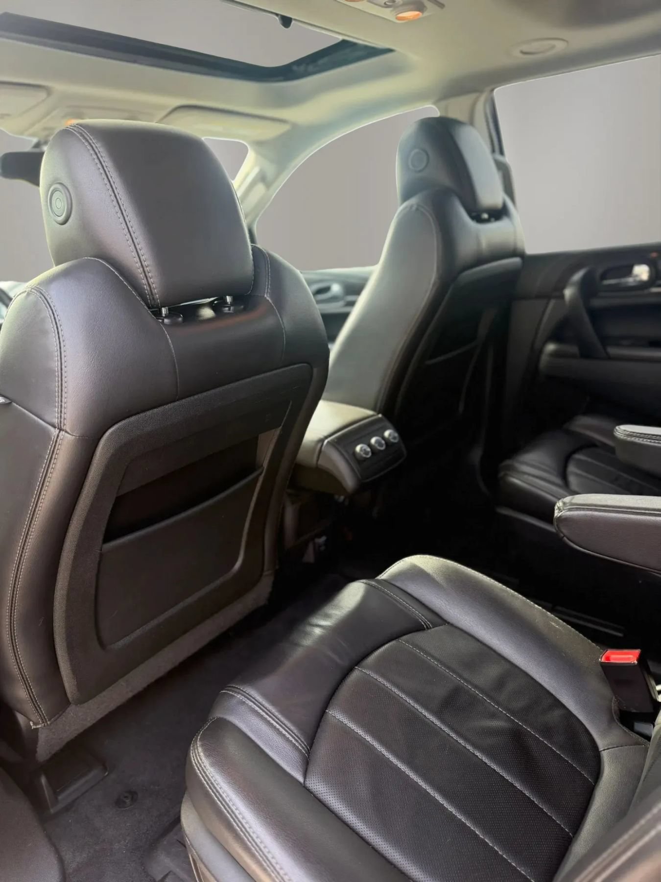 Used 2016 Buick Enclave Leather AWD/4WD image 17