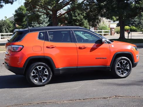Used 2017 Jeep Compass Trailhawk w/ Popular Equipment Group AWD/4WD image 4