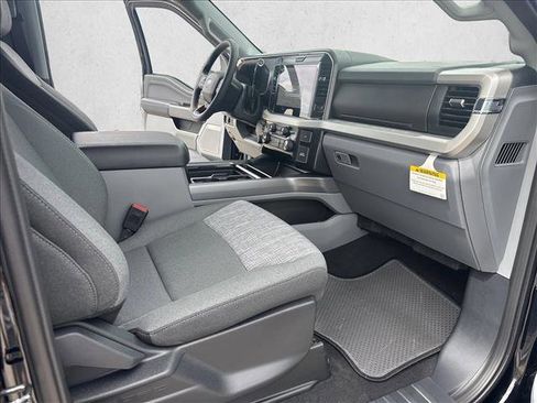 New 2026 Ford F250 XLT w/ XLT Premium Package AWD/4WD image 23
