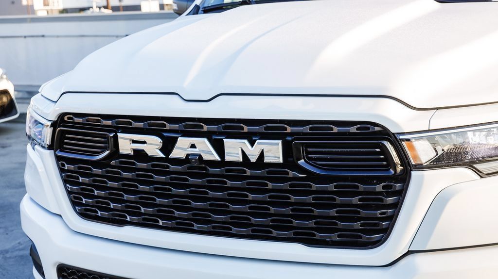 New 2026 RAM 1500 Big Horn AWD/4WD image 6
