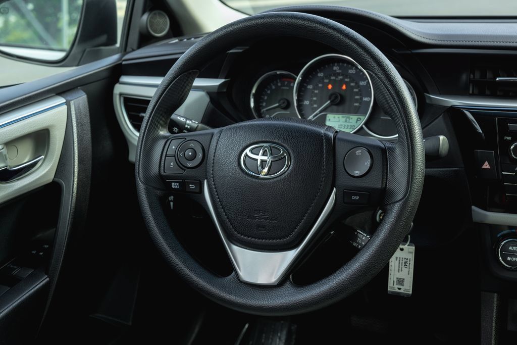 Used 2016 Toyota Corolla LE w/ Protection Package FWD image 16