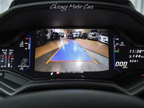 Used 2020 Lamborghini Huracan EVO image 13