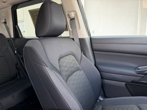 Certified 2026 Nissan Pathfinder S FWD image 55