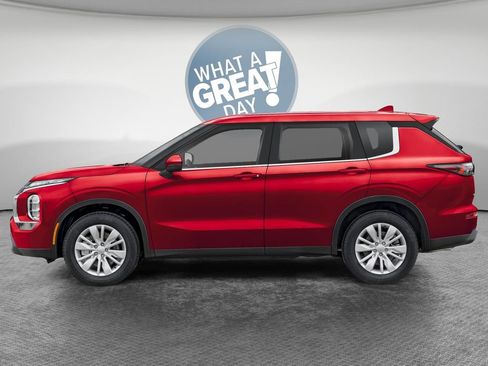 New 2026 Mitsubishi Outlander ES AWD/4WD image 3