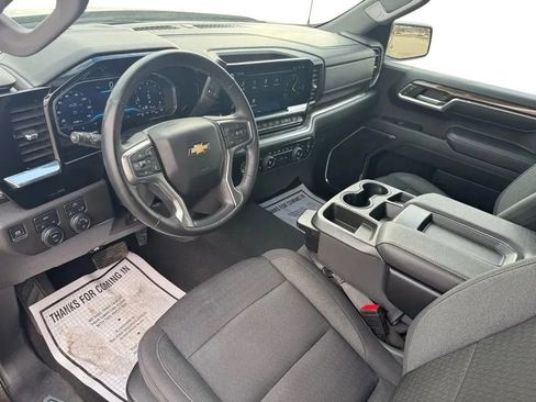 Used 2023 Chevrolet Silverado 1500 LT image 10