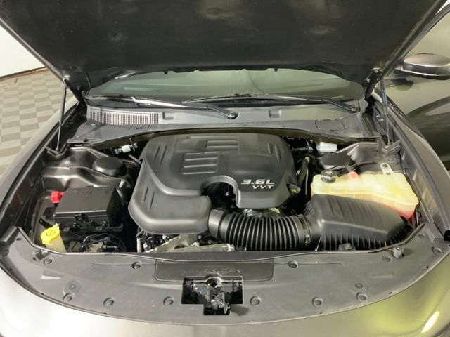 Used 2022 Dodge Charger SXT AWD/4WD image 32