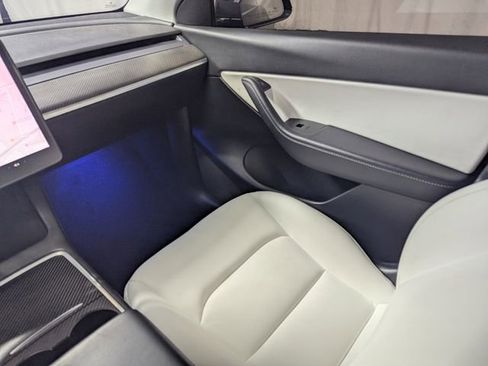 Used 2021 Tesla Model Y Performance image 8