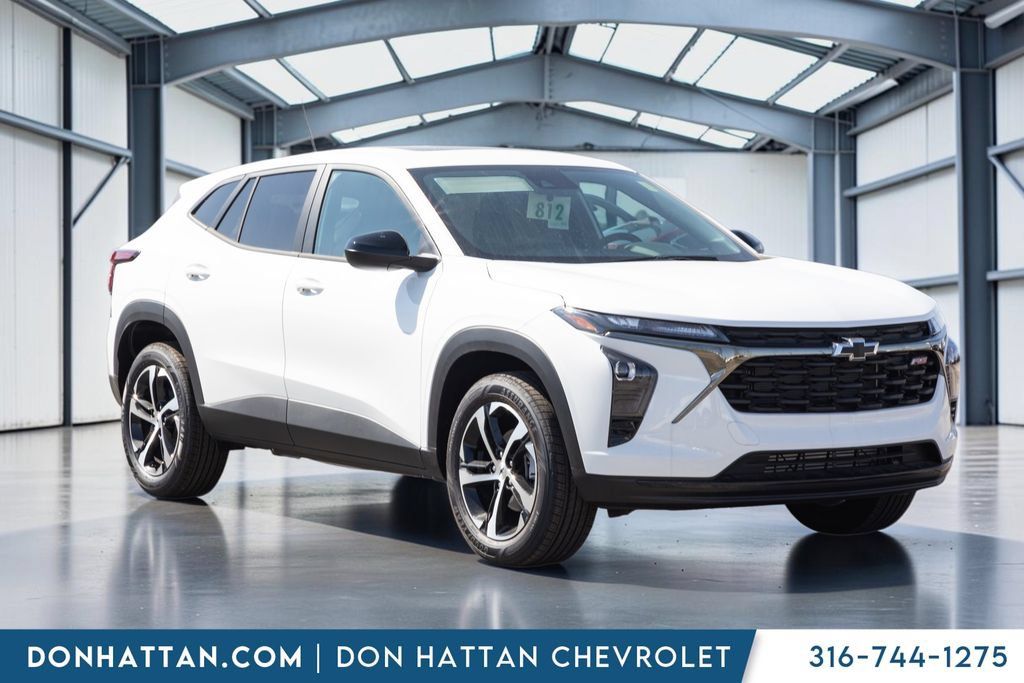 New 2026 Chevrolet Trax RS w/ Sunroof Package FWD image 26