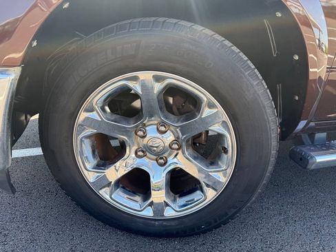 Used 2015 RAM 1500 Laramie w/ Convenience Group RWD image 9
