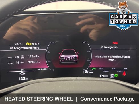 Used 2025 Audi Q6 e-tron Premium w/ Convenience Package image 19