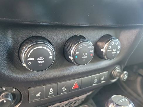 Used 2017 Jeep Wrangler Unlimited Sahara w/ Mopar Chrome Edition Group image 24