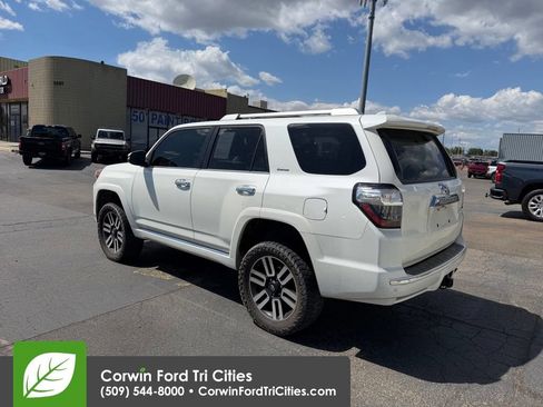Used 2018 Toyota 4Runner Limited AWD/4WD image 8
