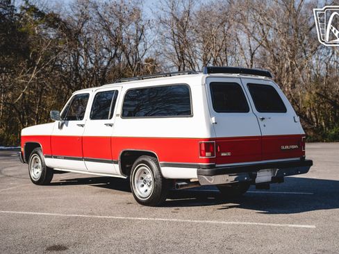 Used 1991 Chevrolet Suburban 2WD image 10