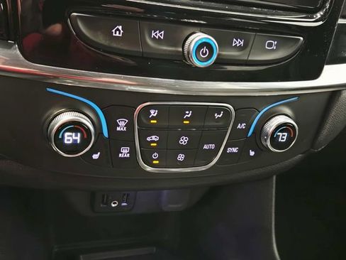 Used 2023 Chevrolet Traverse LT w/ LPO, Floor Liner Package image 25