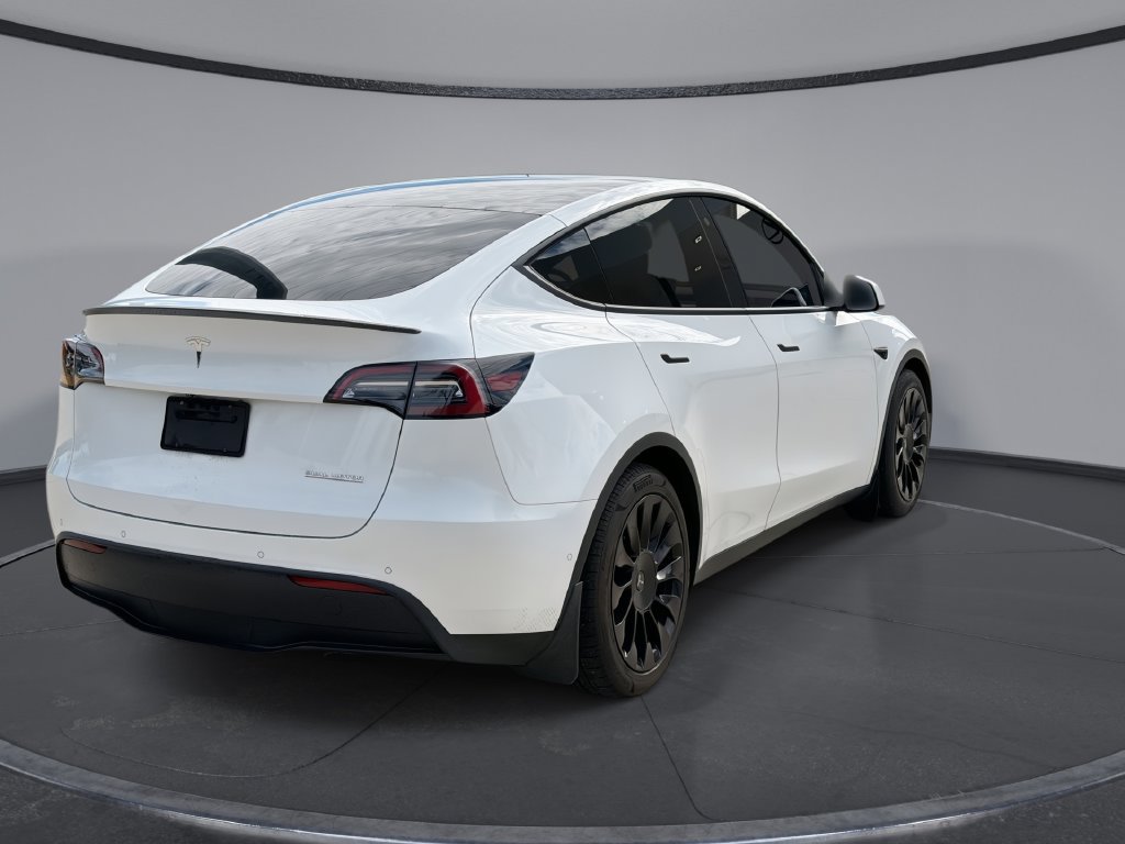 Used 2021 Tesla Model Y Performance AWD/4WD image 11