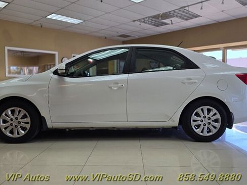 Used 2013 Kia Forte EX image 6