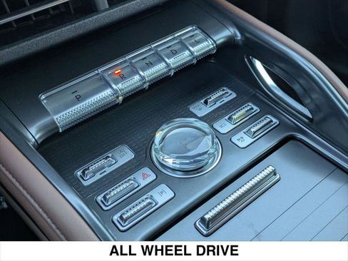 New 2026 Lincoln Nautilus Reserve w/ Jet Appearance Package image 11