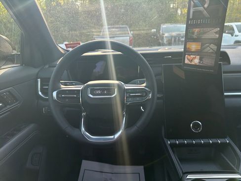 New 2026 GMC Terrain Elevation w/ Elevation Premium Package AWD/4WD image 16