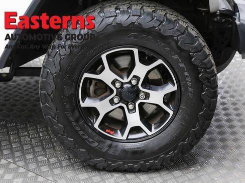 Used 2020 Jeep Wrangler Unlimited Rubicon w/ LED Lighting Group AWD/4WD image 34