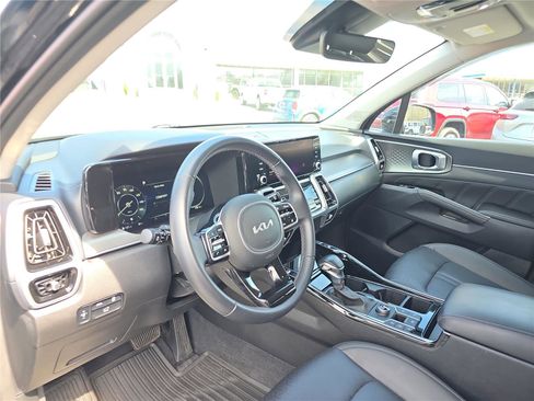 Used 2023 Kia Sorento SX image 21