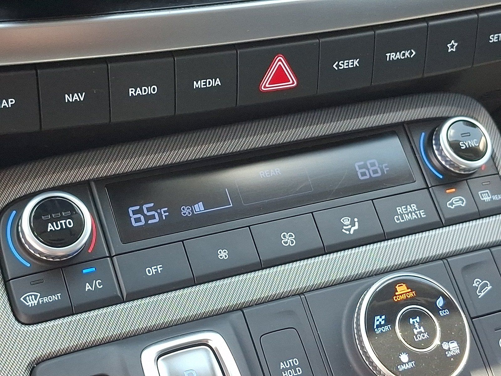 Used 2024 Hyundai Palisade SEL AWD/4WD image 17