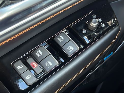 Used 2023 Jeep Grand Wagoneer Series III w/ Rear Seat Video Group 1 AWD/4WD image 20
