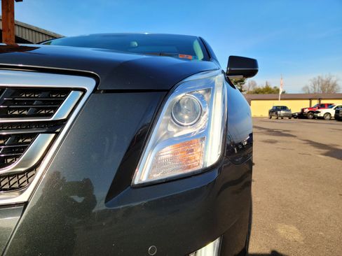 Used 2016 Cadillac XTS Premium image 24
