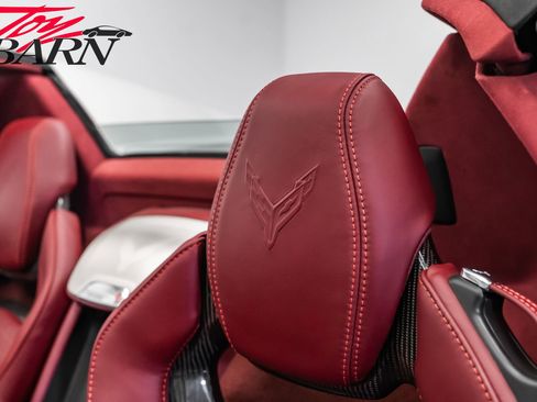 Used 2022 Chevrolet Corvette Stingray Premium Conv w/ Z51 Performance Package RWD image 32