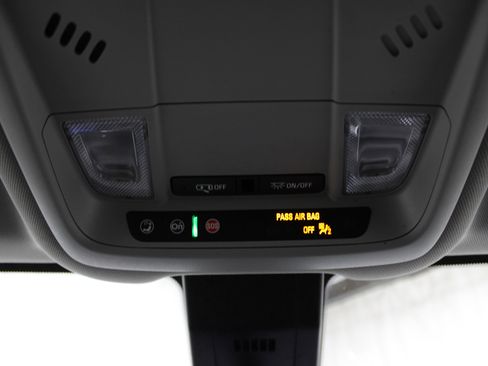 Used 2021 Chevrolet Equinox LT w/ LPO, Cargo Package image 22