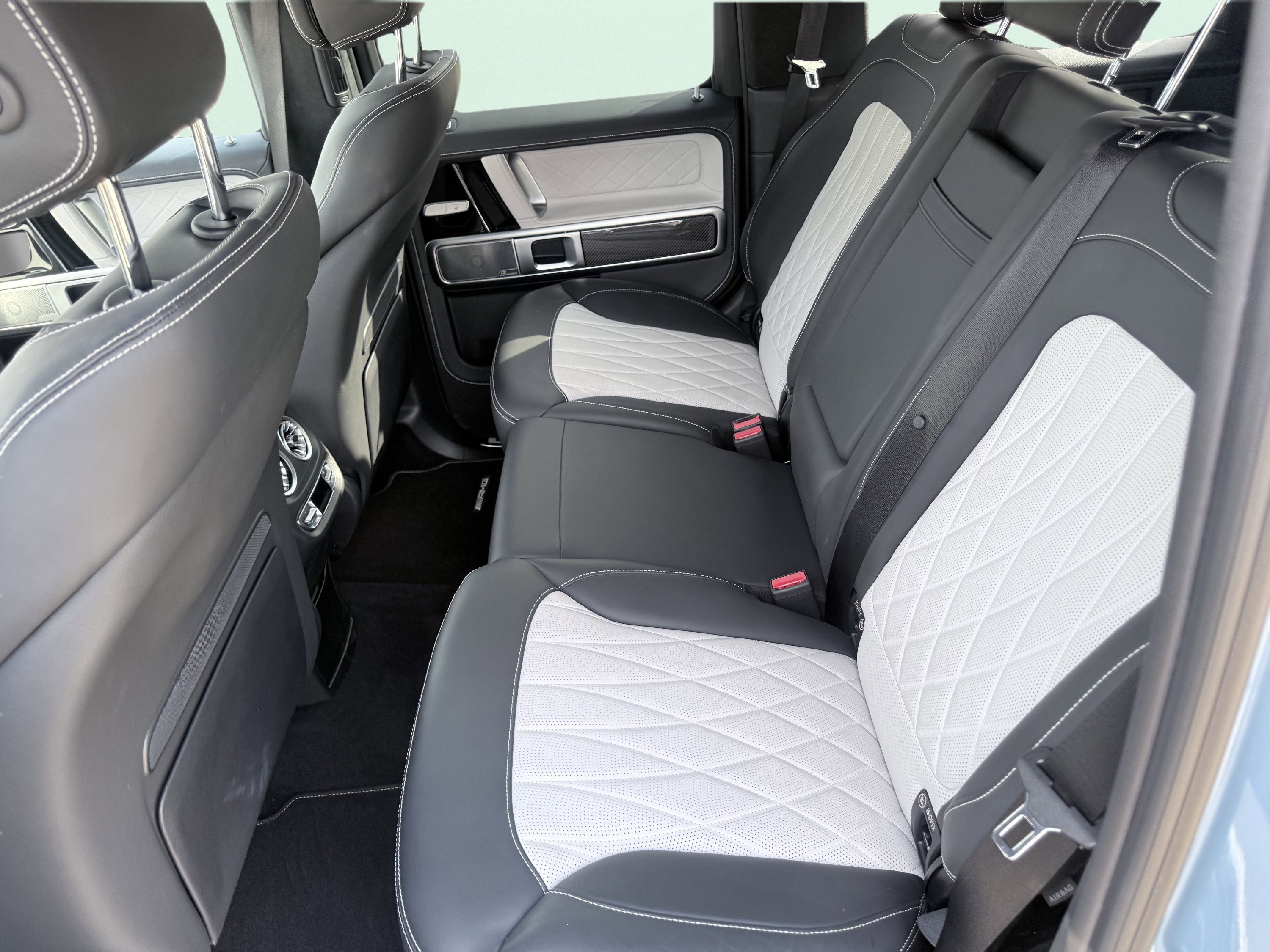 Used 2023 Mercedes-Benz G 550 image 35