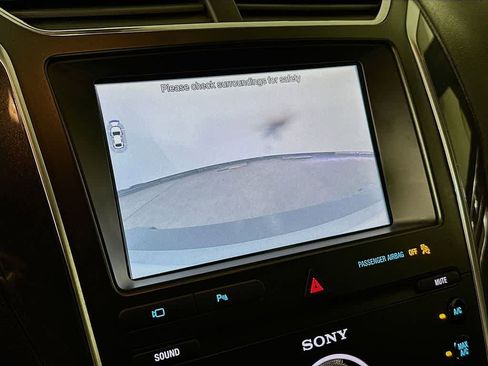 Certified 2019 Ford Explorer Limited w/ Ford Safe & Smart Package image 30