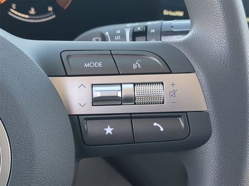 New 2026 Hyundai Kona SE image 23